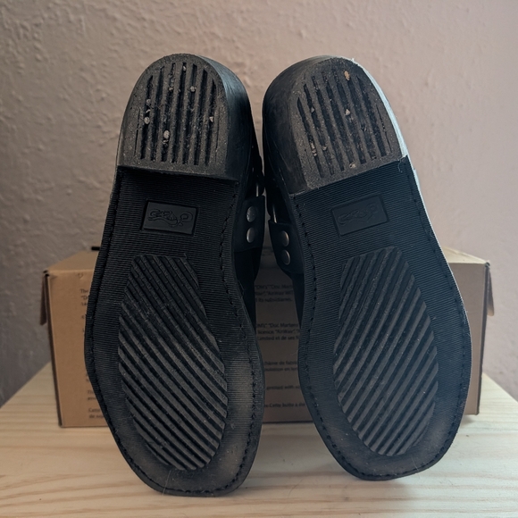 Black Leather Motorcycle Boots - Picture 7 of 9